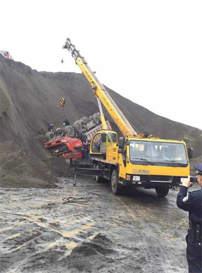 淮南上犹道路救援